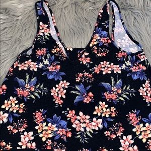 American Eagle Tank tops